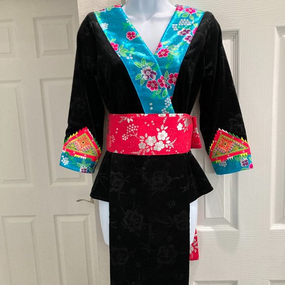 Hmong Simple Handmade 36 - Picture 1 of 10